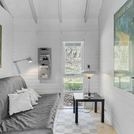 בית נופש 2 Bedroom Cozy In טיסווילדליי